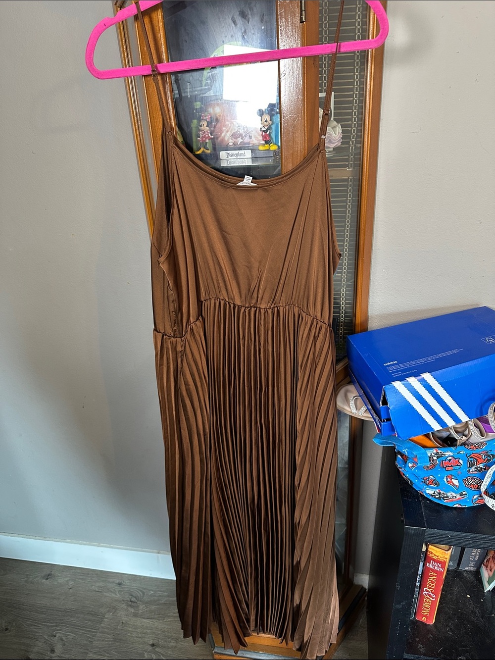 Gibson Latimer Chocolate Brown Pleated Midi Slip Dress - Picture 6 of 6